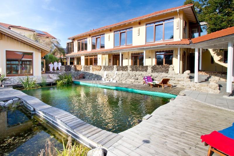 Wellness Natur Resort Gut Edermann Teisendorf Exterior photo